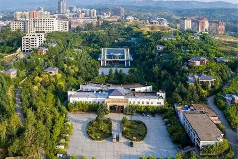 鲁山玉京温泉度假酒店