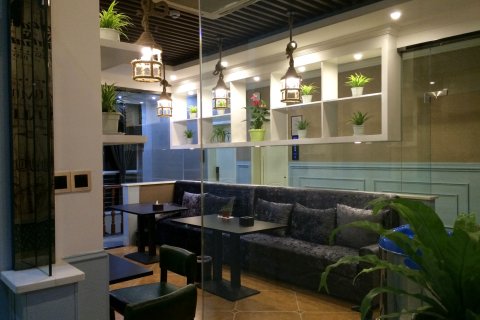 荣县荣州凯文酒店