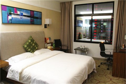 遂川七彩好景酒店