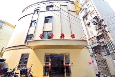 常青酒店(武汉大学小洪山地铁站店)