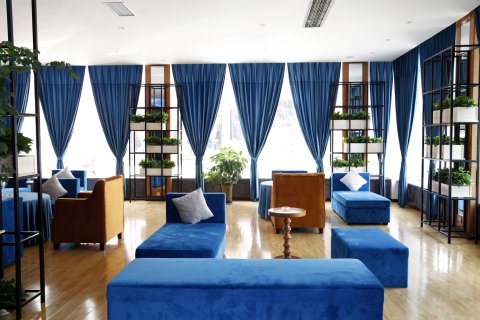 大英三鑫精品酒店