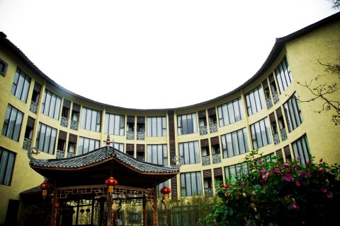 广悦尚·老木棉酒店(德天瀑布店)