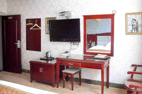 石棉宏昌居宾馆