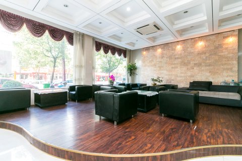 横店圣玄假日酒店