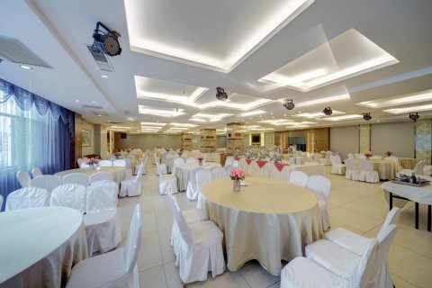 林城万宜酒店(贵阳火车站地铁站万象城店)