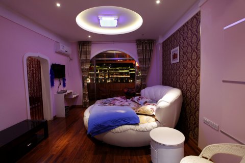 凤凰一米阳光江景客栈