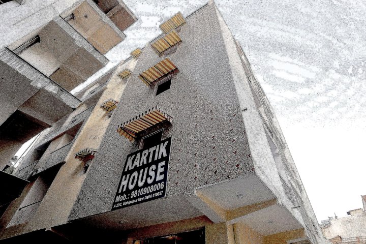 OYO Kartik House Near Delhi Airport