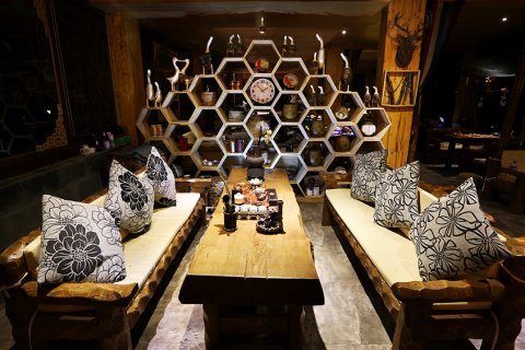 泸沽湖糊涂岁月客栈