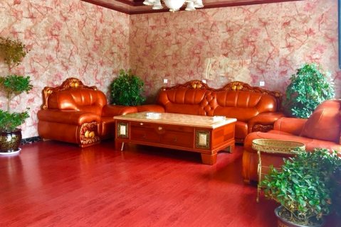 吉隆珠峰后花园酒店