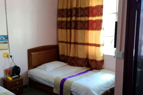 当雄温乐氧气太空舱宾馆