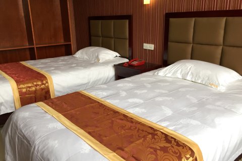 平舆九龙洗浴宾馆