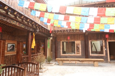 香格里拉雪儿客栈