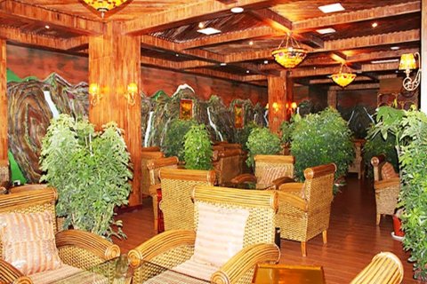 日喀则喜嘎央恰大酒店