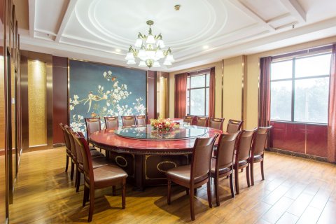 铜陵逸扬大酒店(三中义安路店)