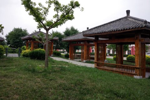 夏津德百温泉公寓