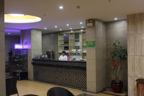 琼中德润商务酒店(琼中汽车站三月三广场店)