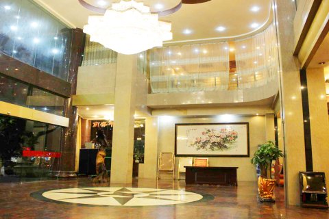 新丰百乐宫酒店