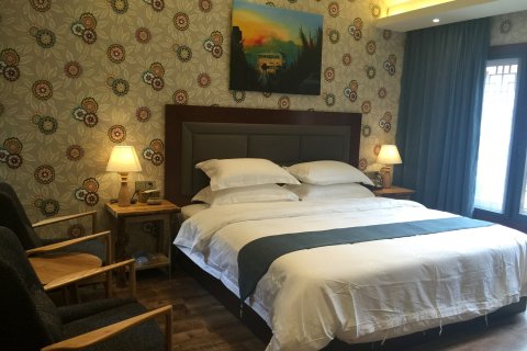 西昌合木客栈(邛海湿地海门渔村店)