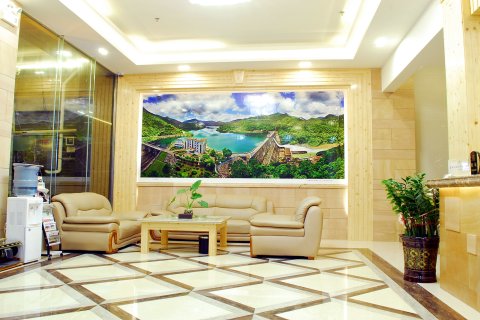 恩平鹏润假日酒店