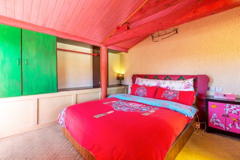 丽江束河五彩里阁客栈