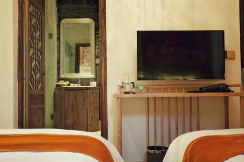 婺源南乡子·西府隐居