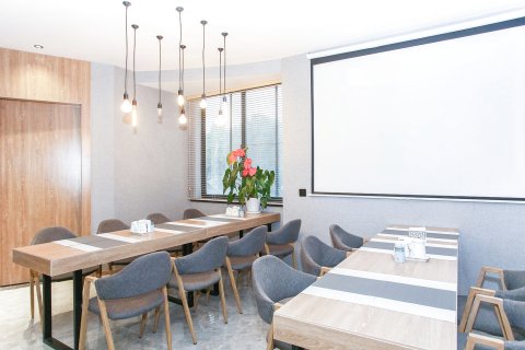 张家港美旭风尚酒店(曼巴特购物广场店)