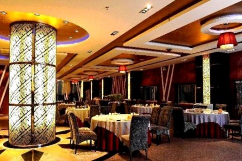 昊诚商务酒店(鞍山火车站店)