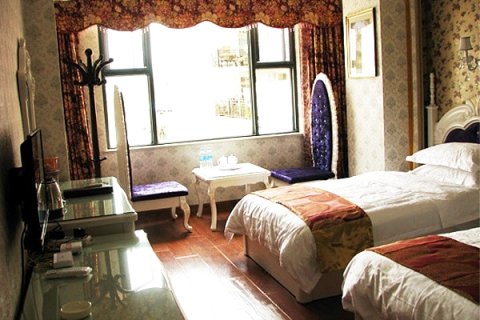 鹤庆兴阳商务酒店