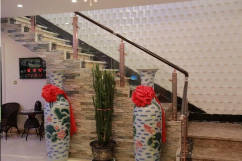 龙井华逸主题宾馆