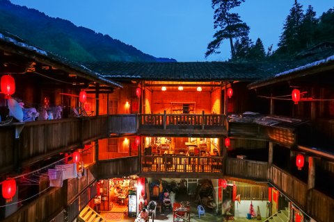 南靖土楼妹和容庄