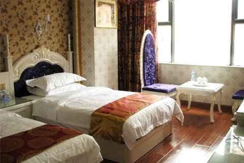 鹤庆兴阳商务酒店