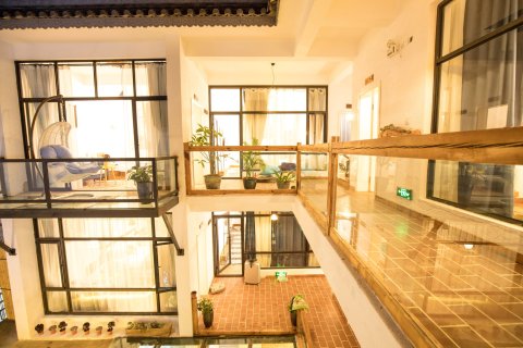 悠越山水·记忆碎片旅拍民宿(大理古城洱海门店)