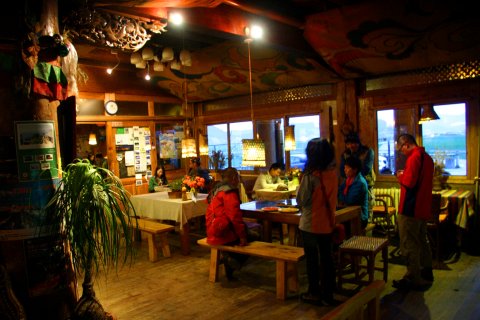 香格里拉老谢车马店