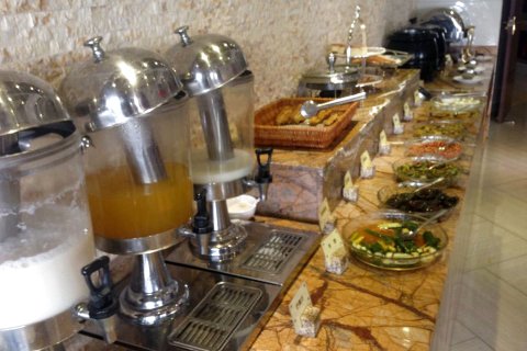 湖州华亭宾馆(衣裳街爱山银泰城店)