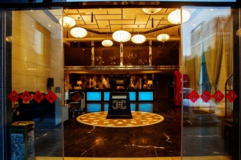 米易宏盛大酒店