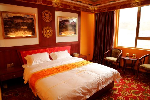 色达金马瑞祥酒店