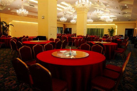 天津团泊湖温泉酒店