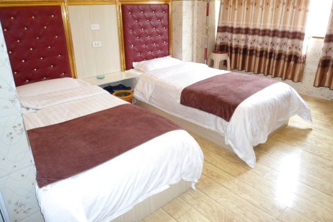 大方千里缘简宜酒店