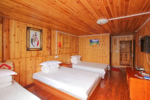 龙脊梯田平安山庄