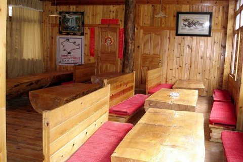 香格里拉虎跳峡山白脸客栈