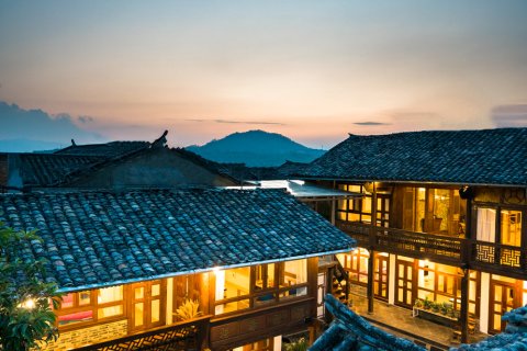 腾冲大花猫客栈(和顺古镇店)