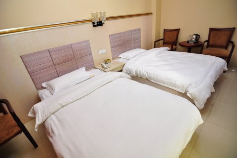 峨山鸿盛商务宾馆