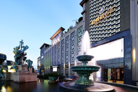 龙里伯爵钻石酒店