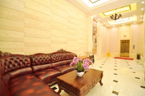 白玉华藏大酒店