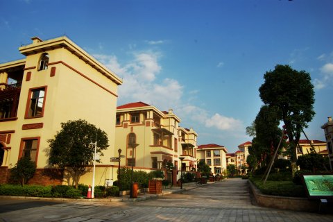 丹霞山荷塘月色客栈