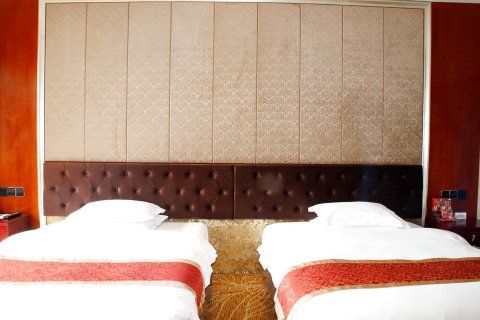 桐梓乾豪大酒店