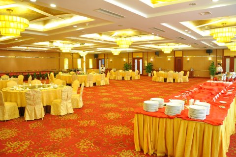 贵港国际大酒店(贵港高铁站店)