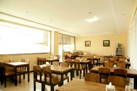 崇礼达沃斯商务假日酒店