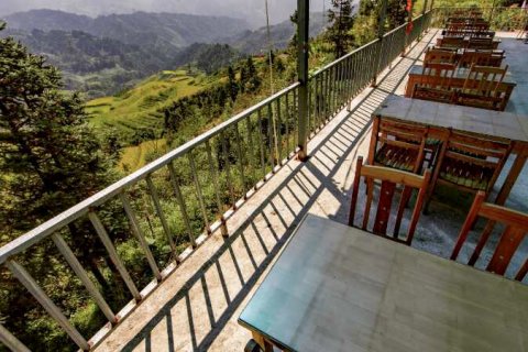 龙脊梯田阅阳楼尚品居(金佛顶缆车观景点店)