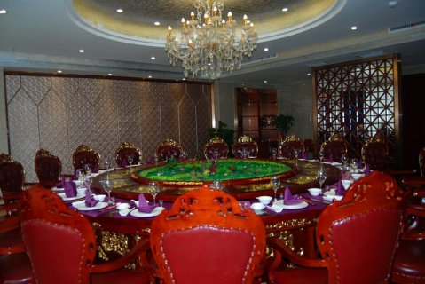 资兴鑫淼豪廷酒店(东江店)